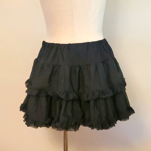Black petticoat costume skirt - Picture 2 of 2